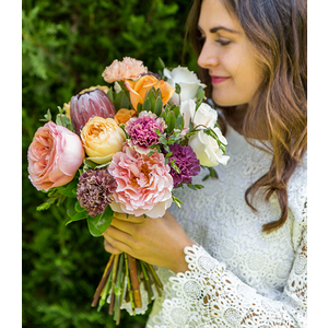 Enjoy Flowers: 15% Off Exclusive Mother's Day Subscription Packages